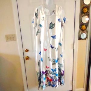 MissLook  Butterfly Print Maxi Dress. Size 3XL. NWOT